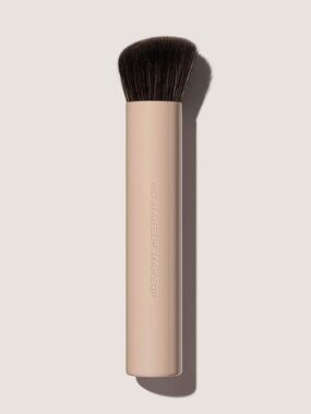 No Makeup Makeup high-performance foundation brush